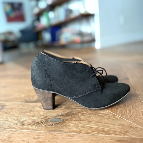 Witchy Black Lace-Up Heels / Booties - Picture 10 of 10